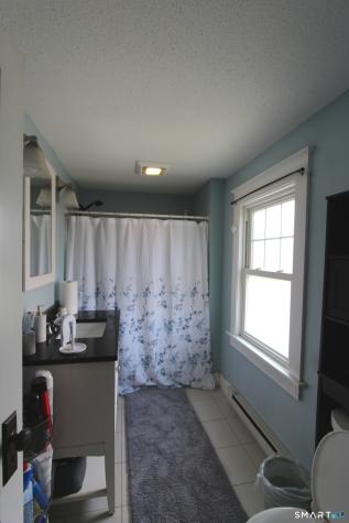 159 Roosevelt Street Hartford CT 06114