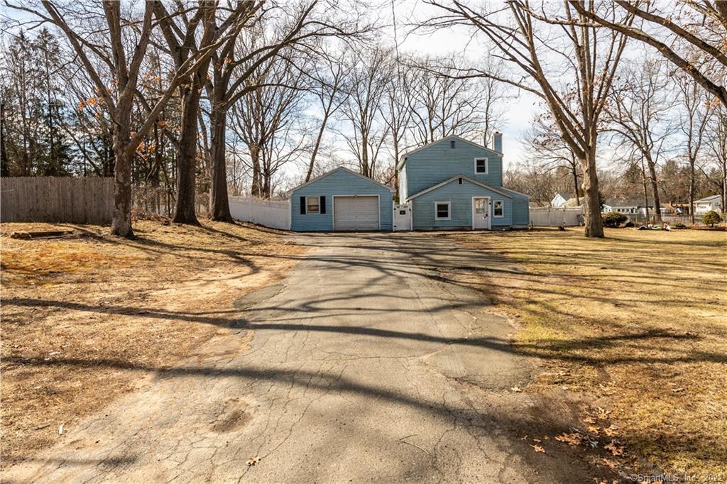 30 Woodland Avenue North Haven CT 06473