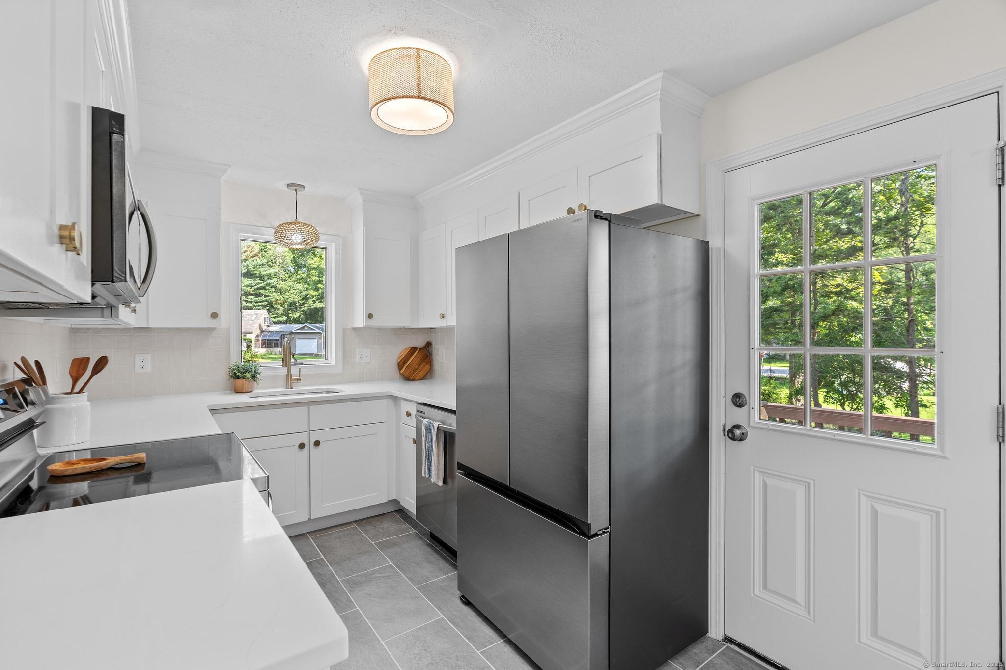 17 Ireland Drive Coventry CT 06238