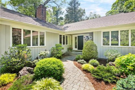 9 Elm Drive Easton CT 06612