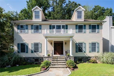 26 Caroline Place Greenwich CT 06831