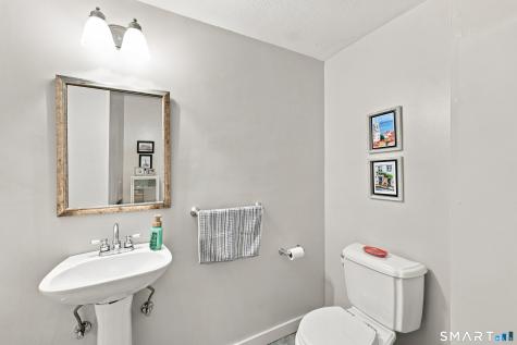 21 Cherryfield Drive West Hartford CT 06107