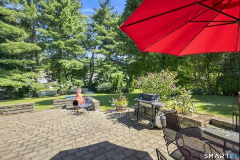 21 Cherryfield Drive West Hartford CT 06107