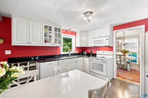 21 Cherryfield Drive West Hartford CT 06107