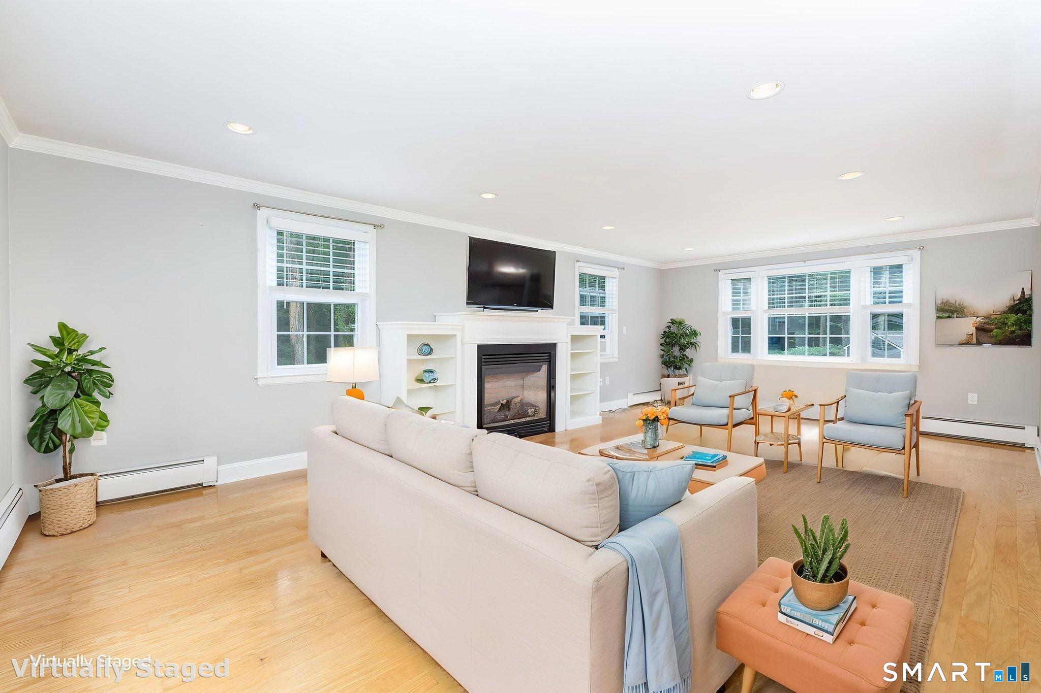 15 Village Lane Burlington CT 06013