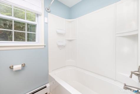 15 Village Lane Burlington CT 06013