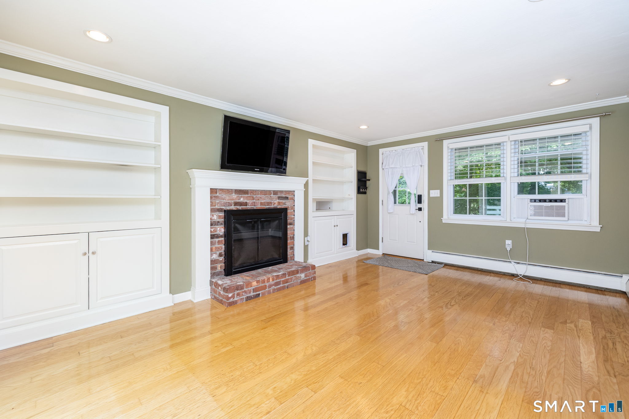 15 Village Lane Burlington CT 06013