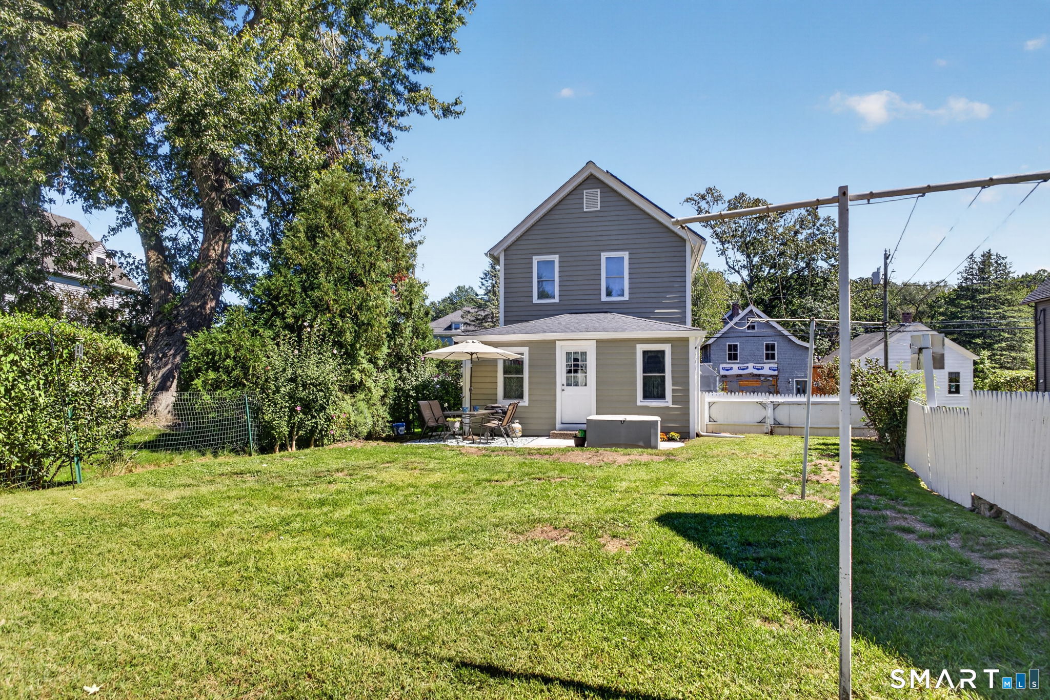 27 School Street Branford CT 06405