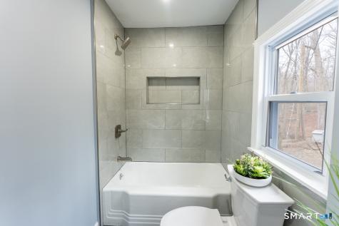 4 Ingleside Road New Fairfield CT 06812