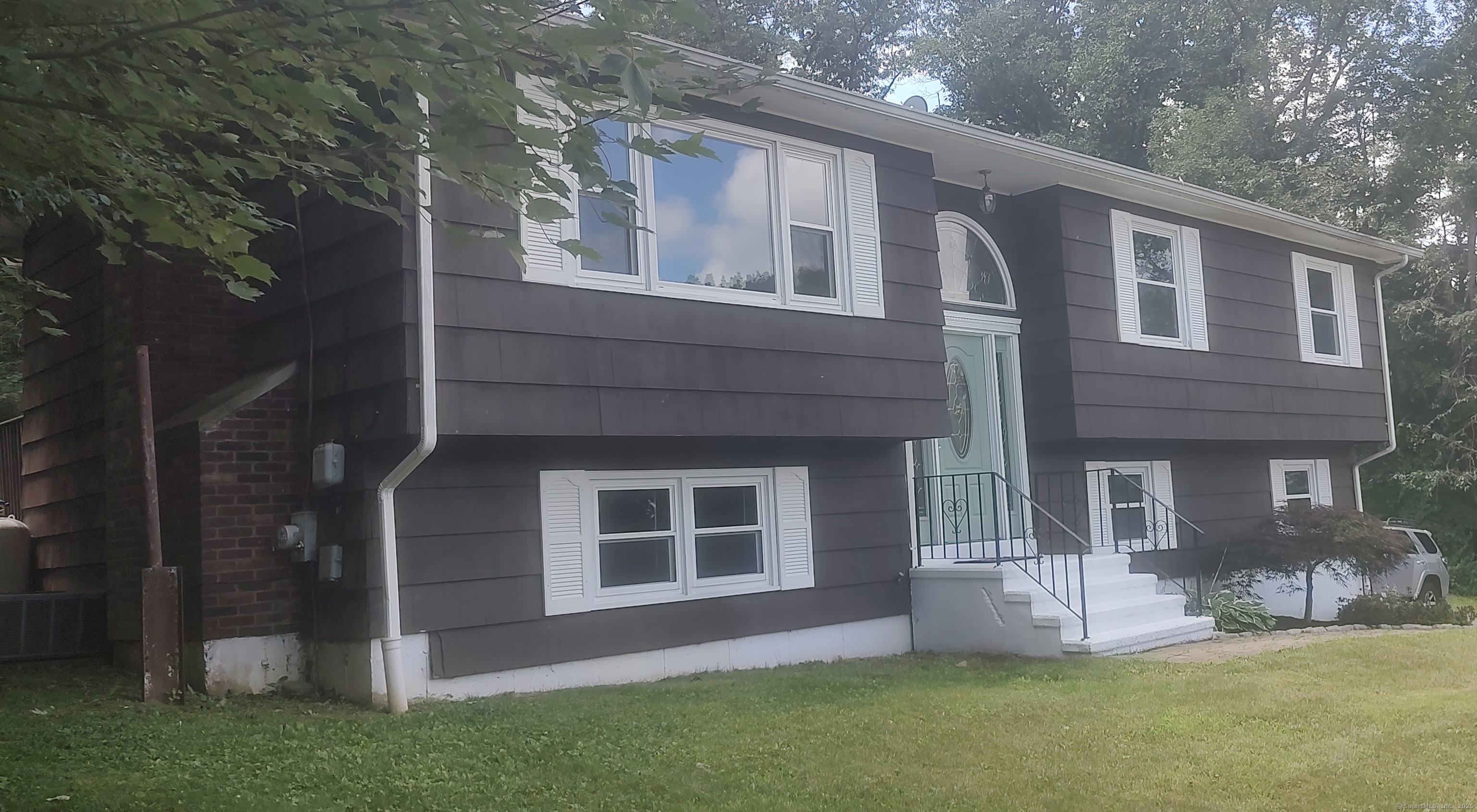 76 Brook Lane North Branford CT 06471