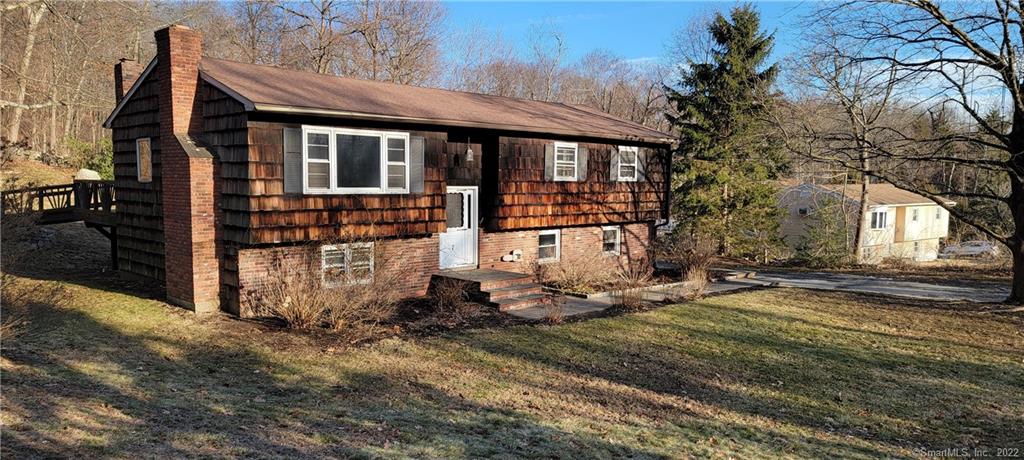 7 Croix Hill Road New Fairfield CT 06812
