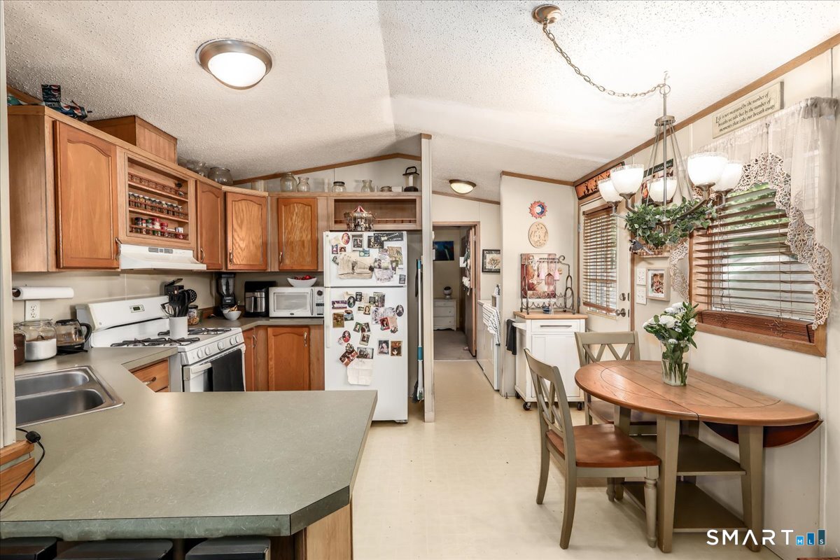11 Shadow Lane New Milford CT 06776