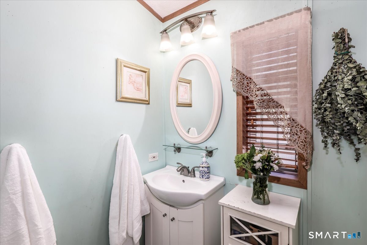 11 Shadow Lane New Milford CT 06776