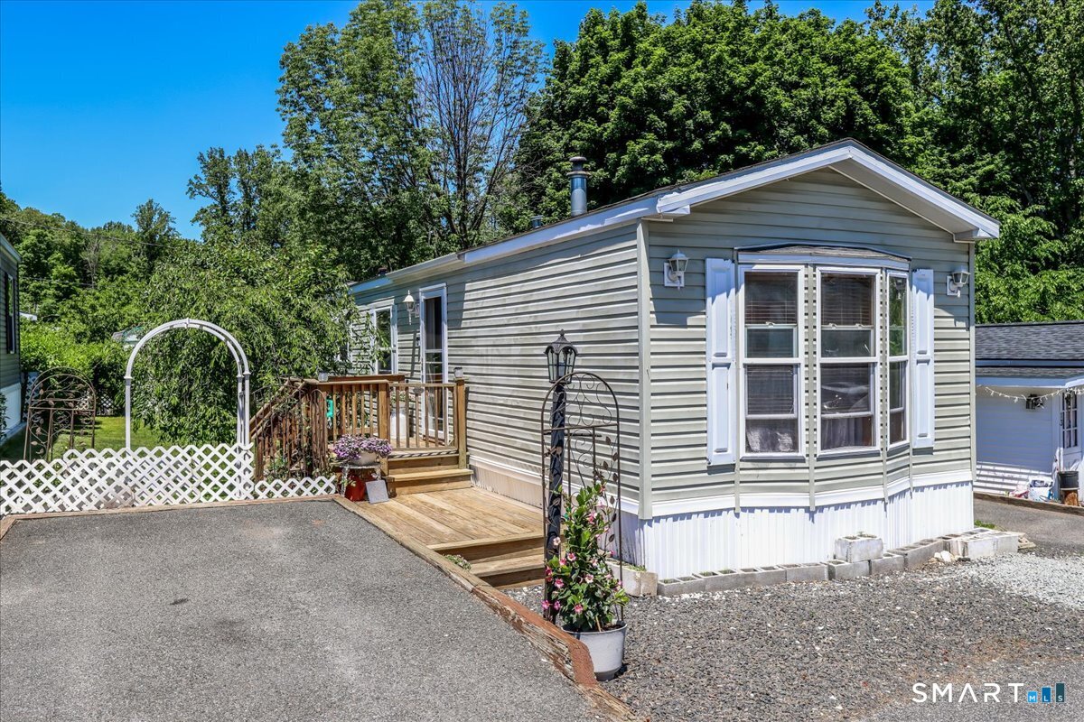 11 Shadow Lane New Milford CT 06776