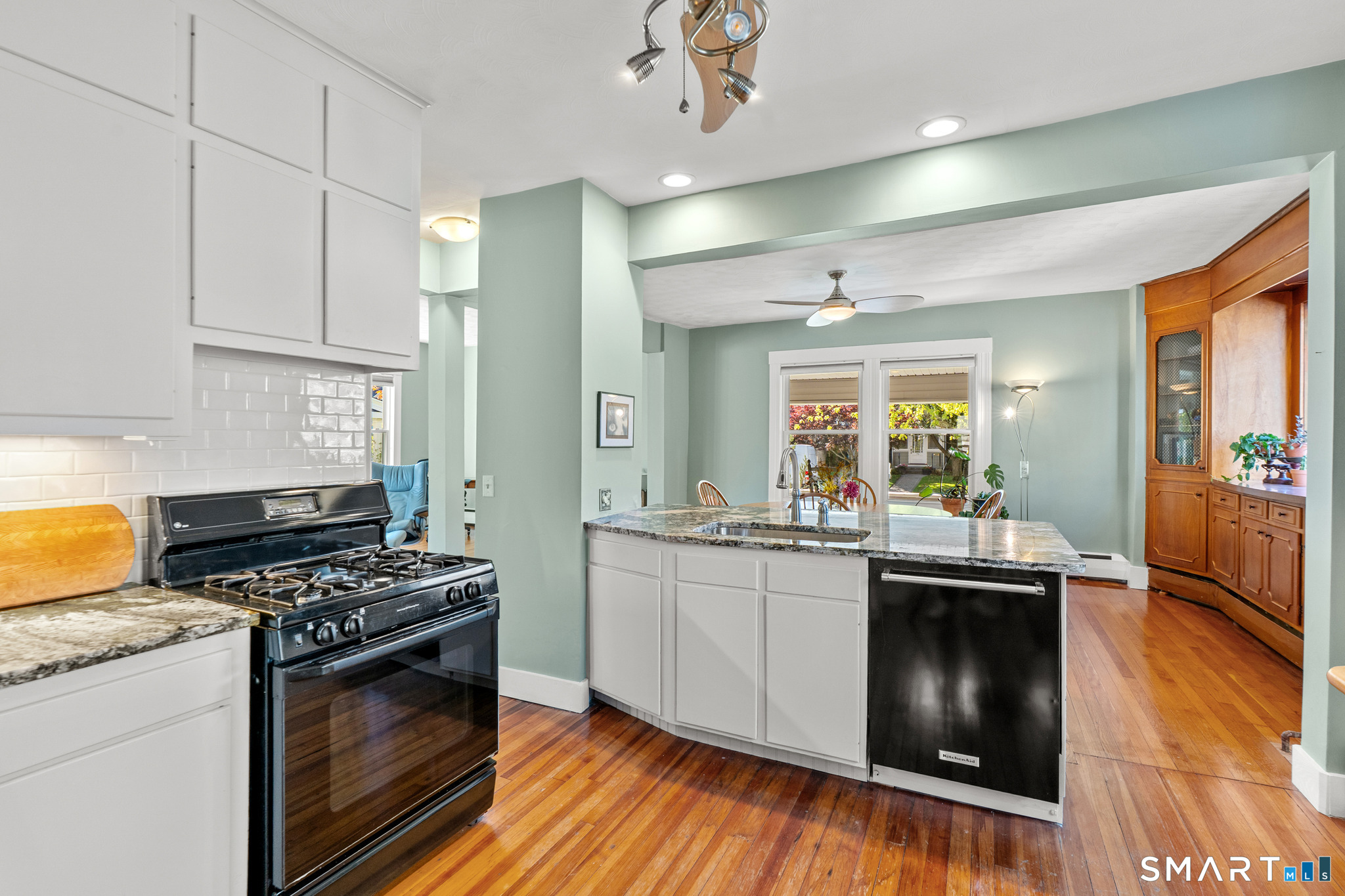 80 Whitman Avenue West Hartford CT 06107