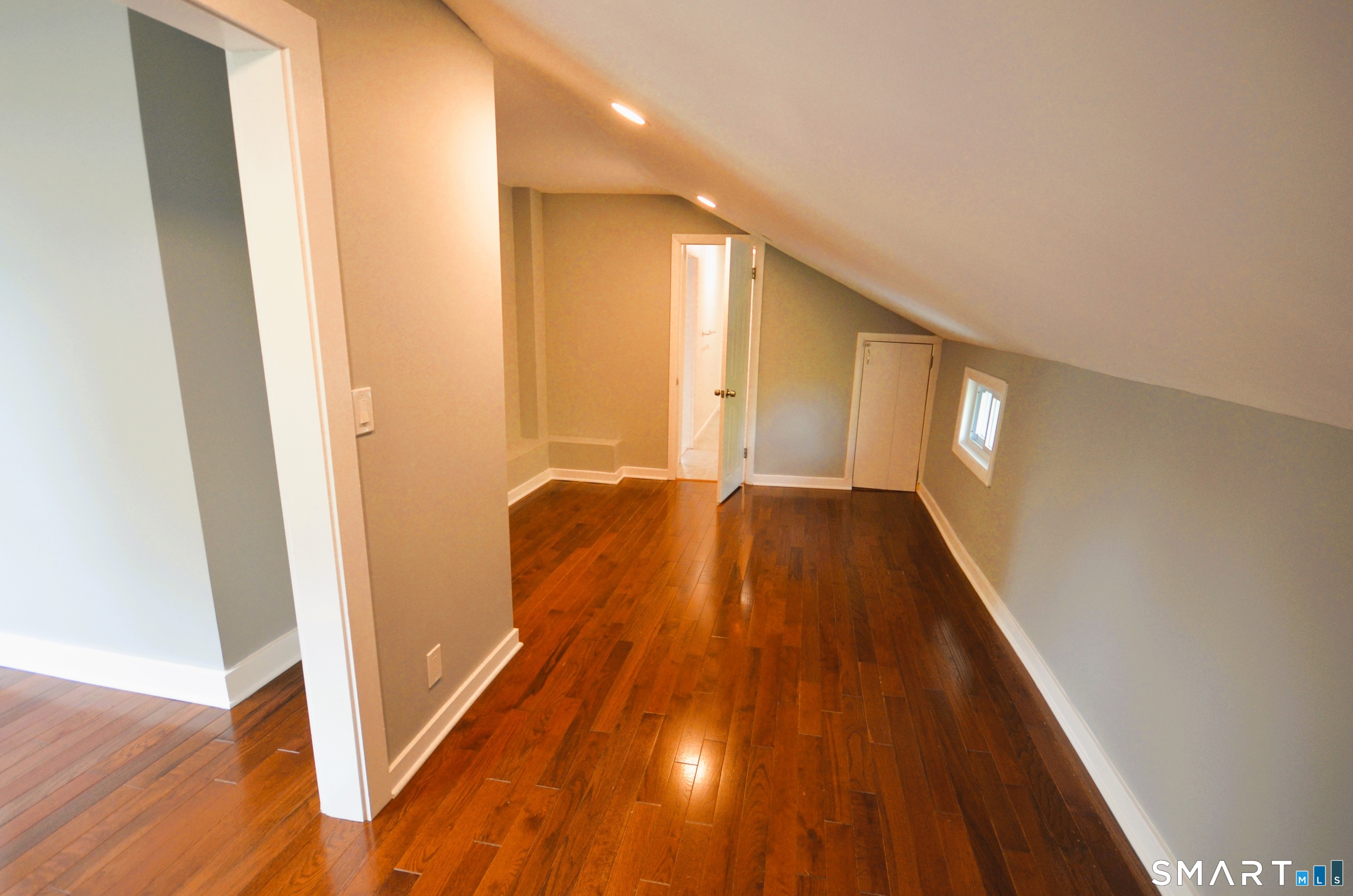 275 Riverview Avenue Shelton CT 06484