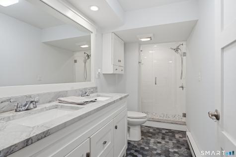 47 Sharon Drive Wallingford CT 06492