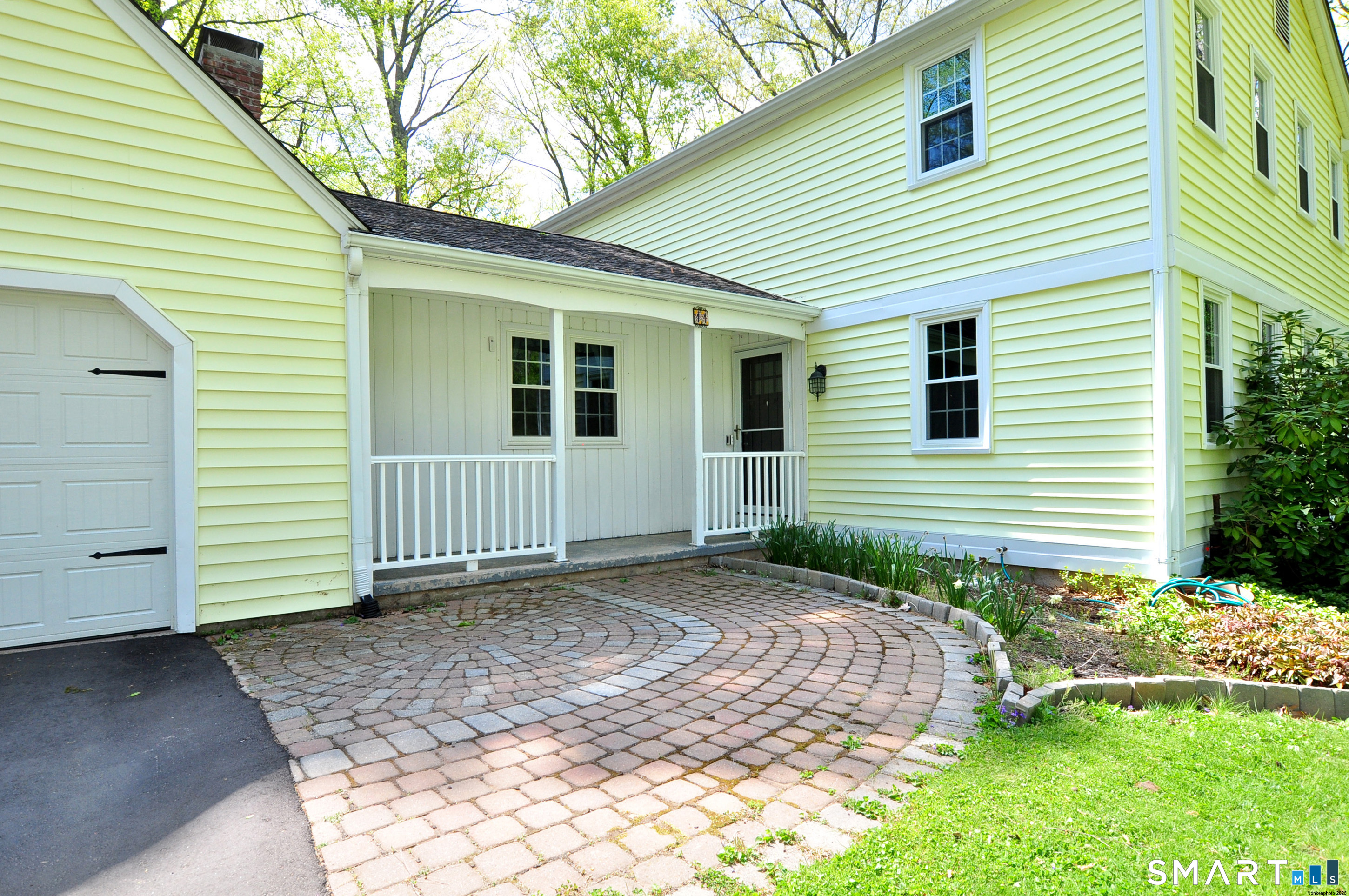 11 Round Hill Road Granby CT 06035