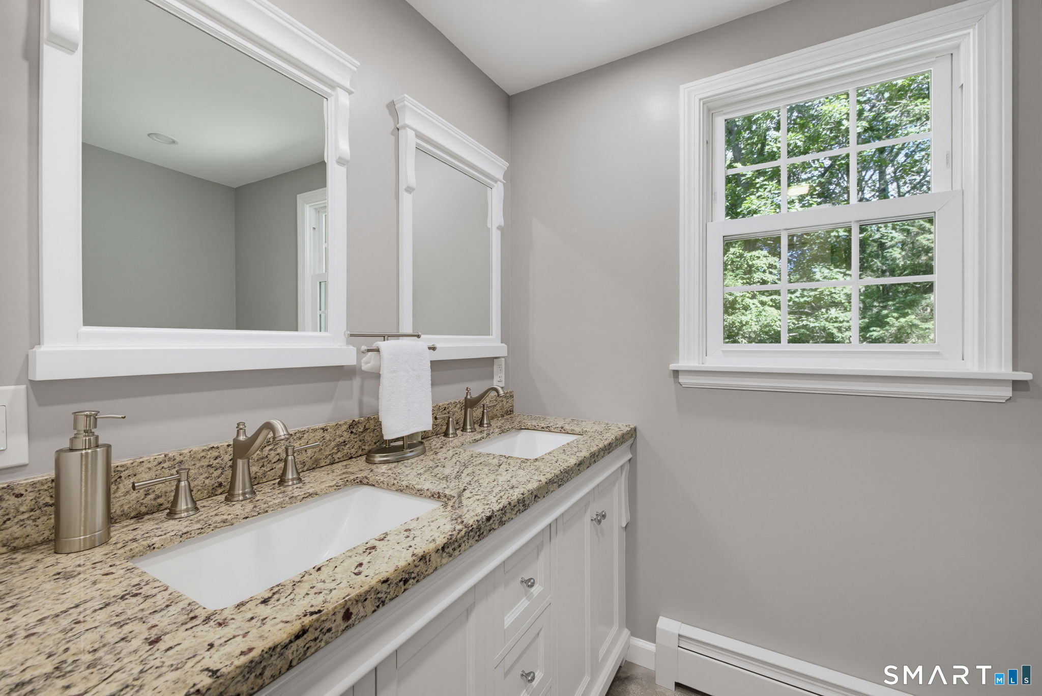 11 Round Hill Road Granby CT 06035
