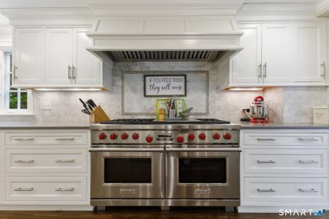 758 Smith Ridge Road New Canaan CT 06840