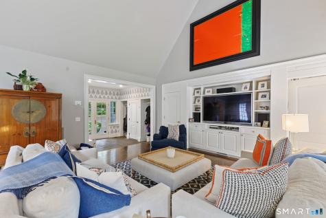758 Smith Ridge Road New Canaan CT 06840