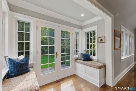 758 Smith Ridge Road New Canaan CT 06840