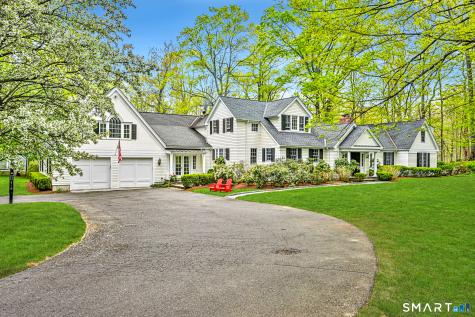 758 Smith Ridge Road New Canaan CT 06840