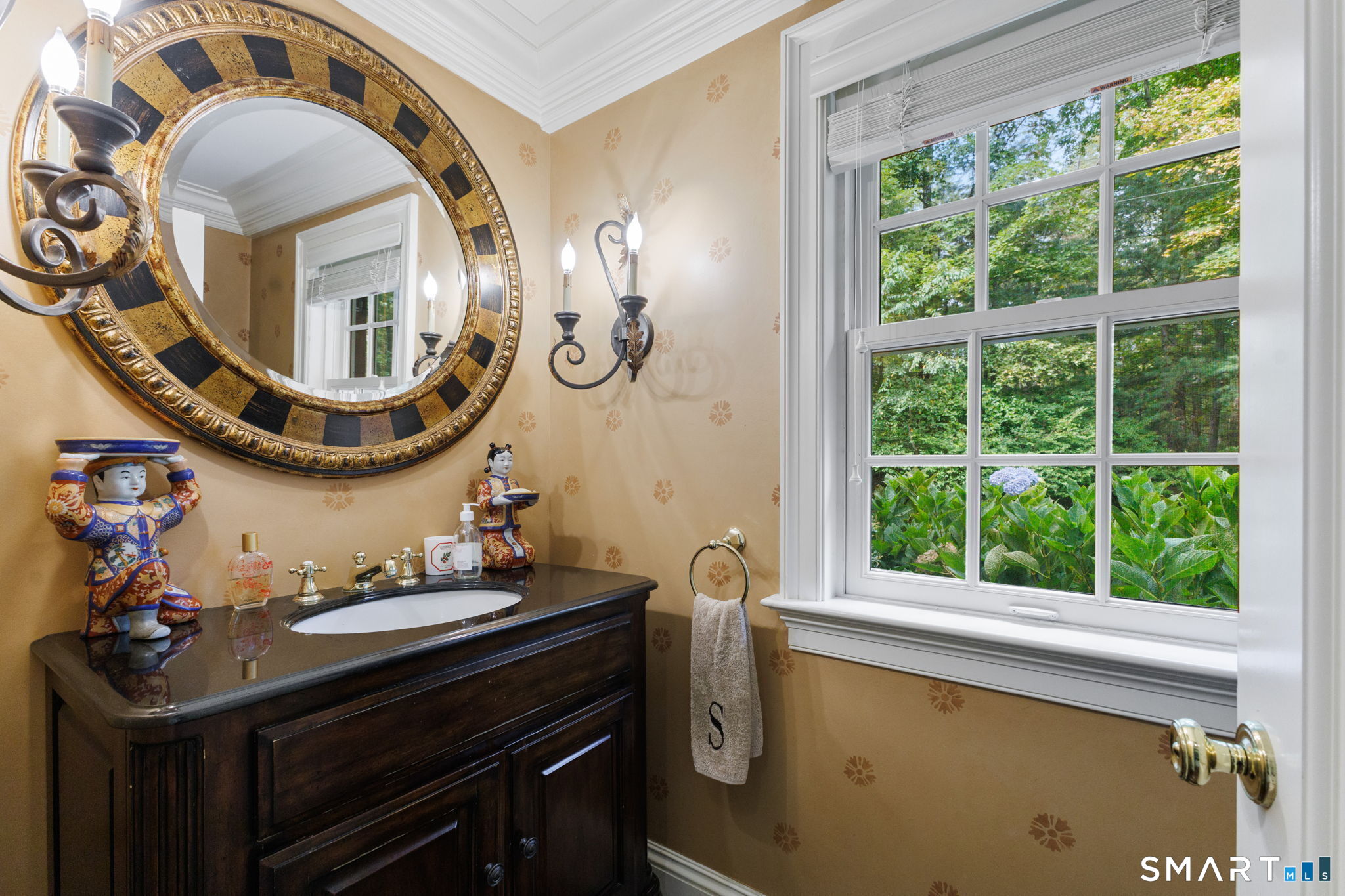 758 Smith Ridge Road New Canaan CT 06840