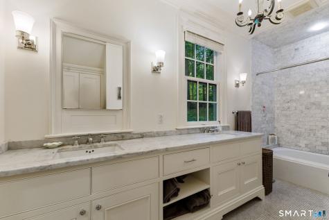 758 Smith Ridge Road New Canaan CT 06840