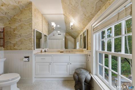 758 Smith Ridge Road New Canaan CT 06840
