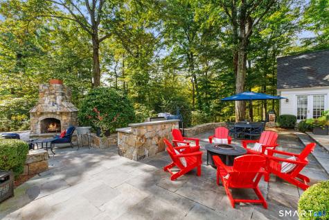 758 Smith Ridge Road New Canaan CT 06840