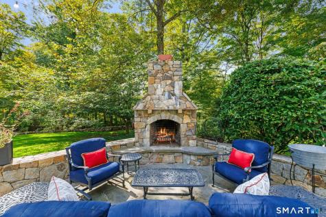 758 Smith Ridge Road New Canaan CT 06840