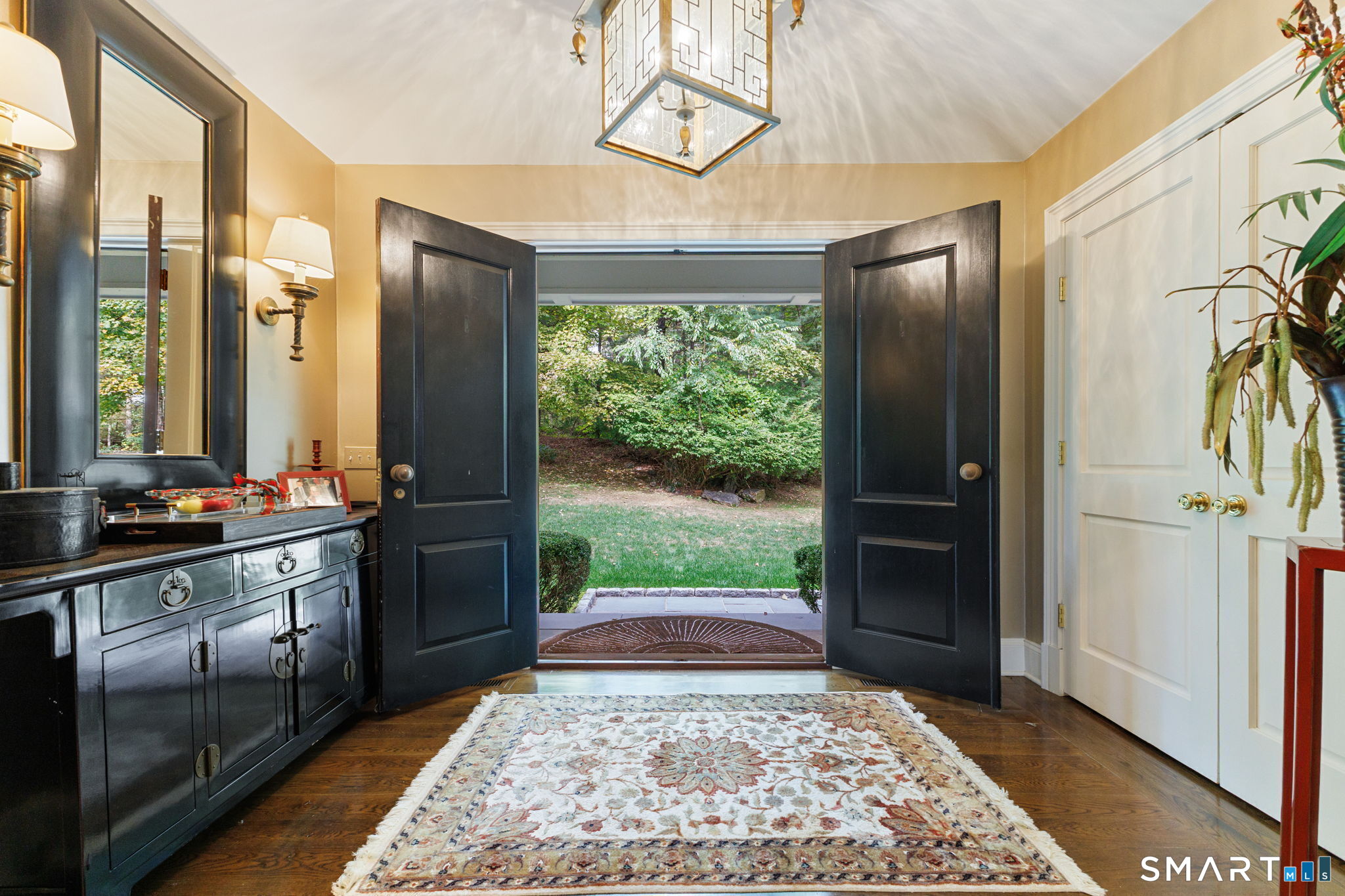 758 Smith Ridge Road New Canaan CT 06840