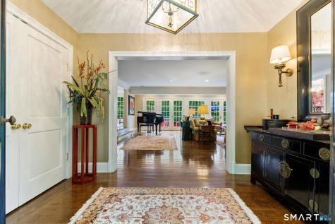 758 Smith Ridge Road New Canaan CT 06840