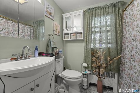 88 Hollywood Avenue Hartford CT 06110
