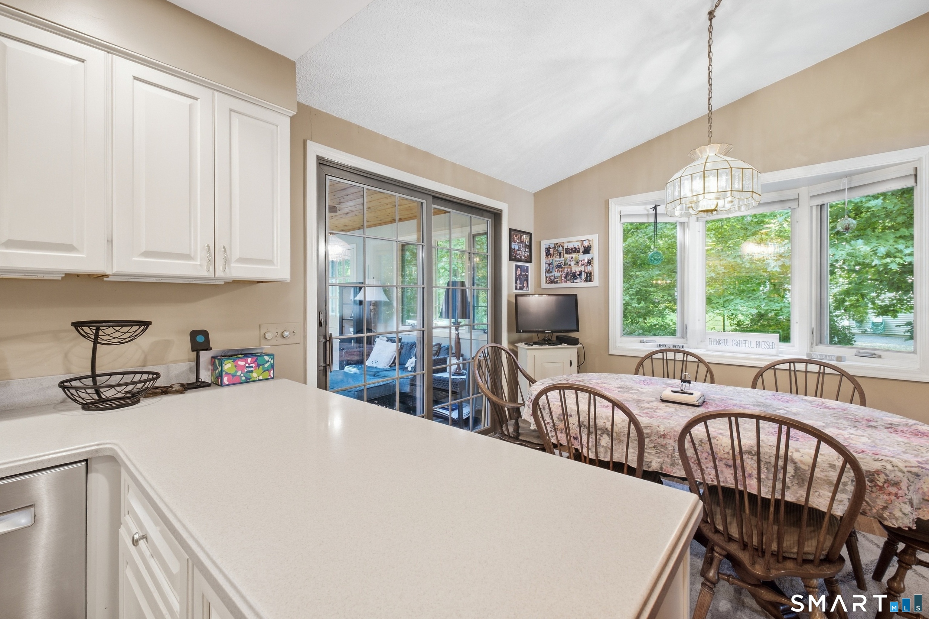 19 Crestwood Drive East Hampton CT 06424