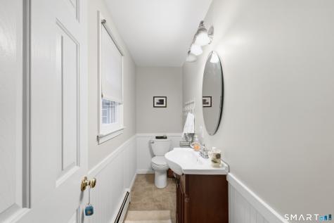 19 Crestwood Drive East Hampton CT 06424