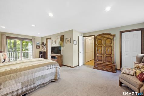 19 Crestwood Drive East Hampton CT 06424
