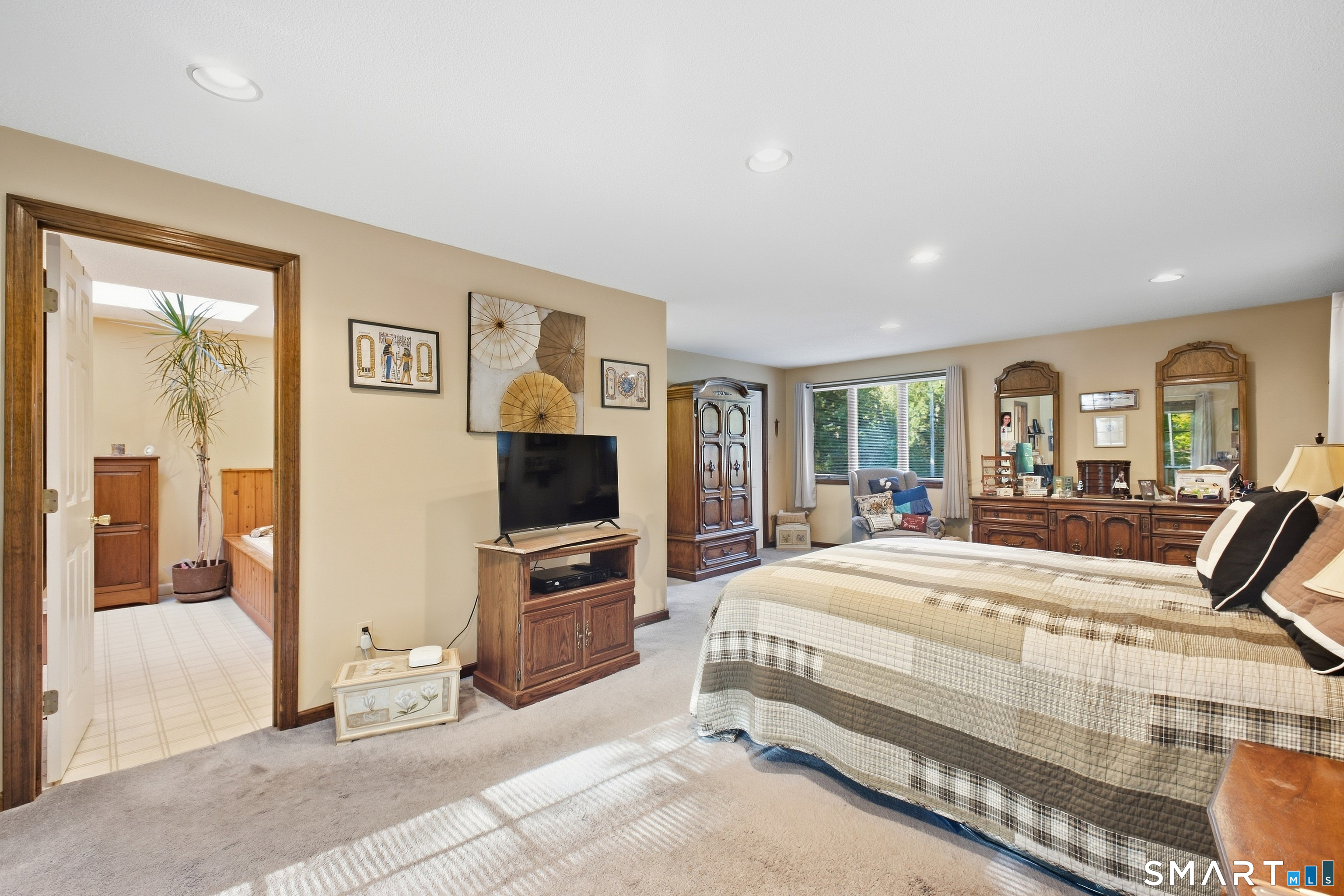 19 Crestwood Drive East Hampton CT 06424