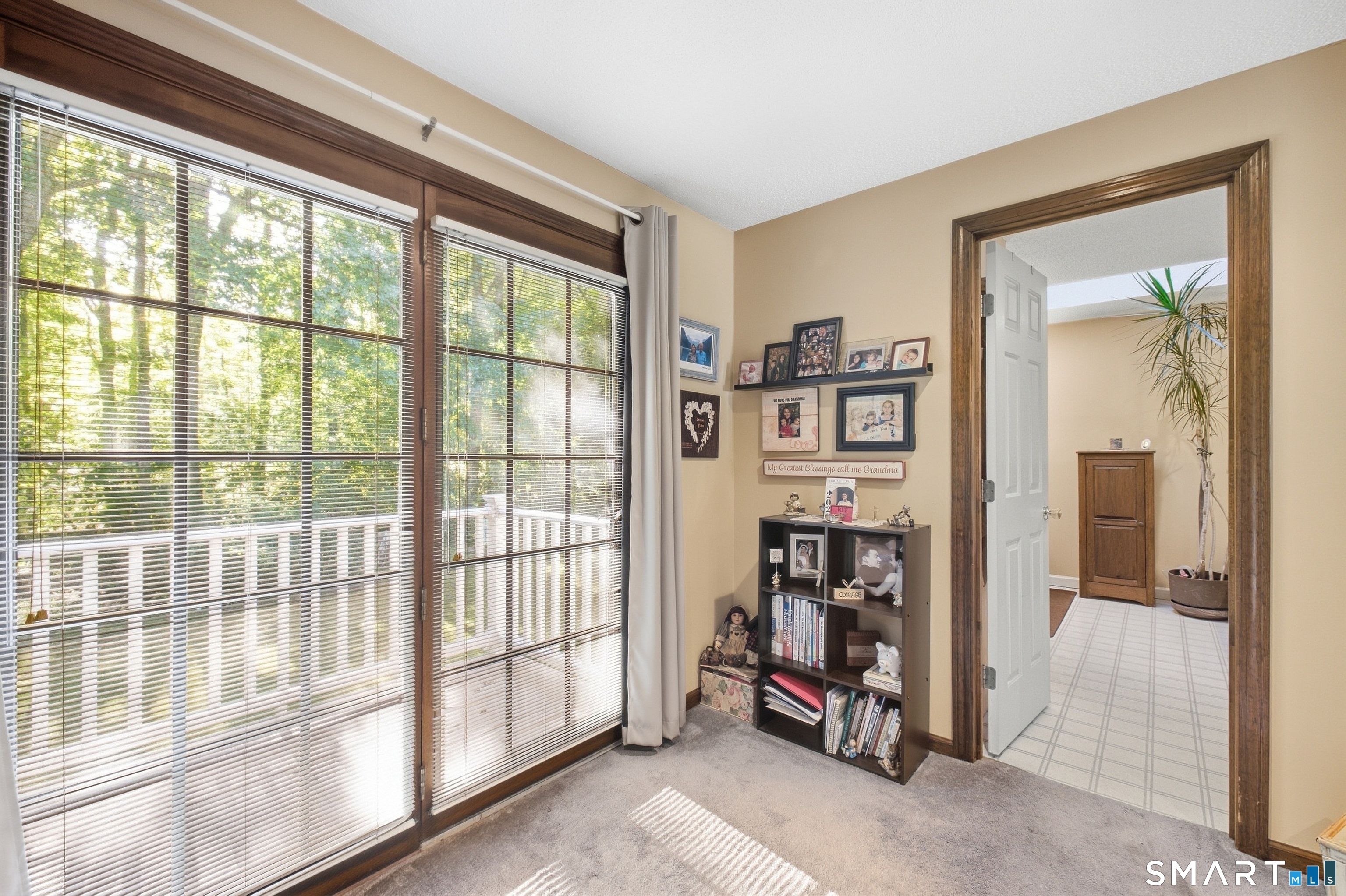 19 Crestwood Drive East Hampton CT 06424
