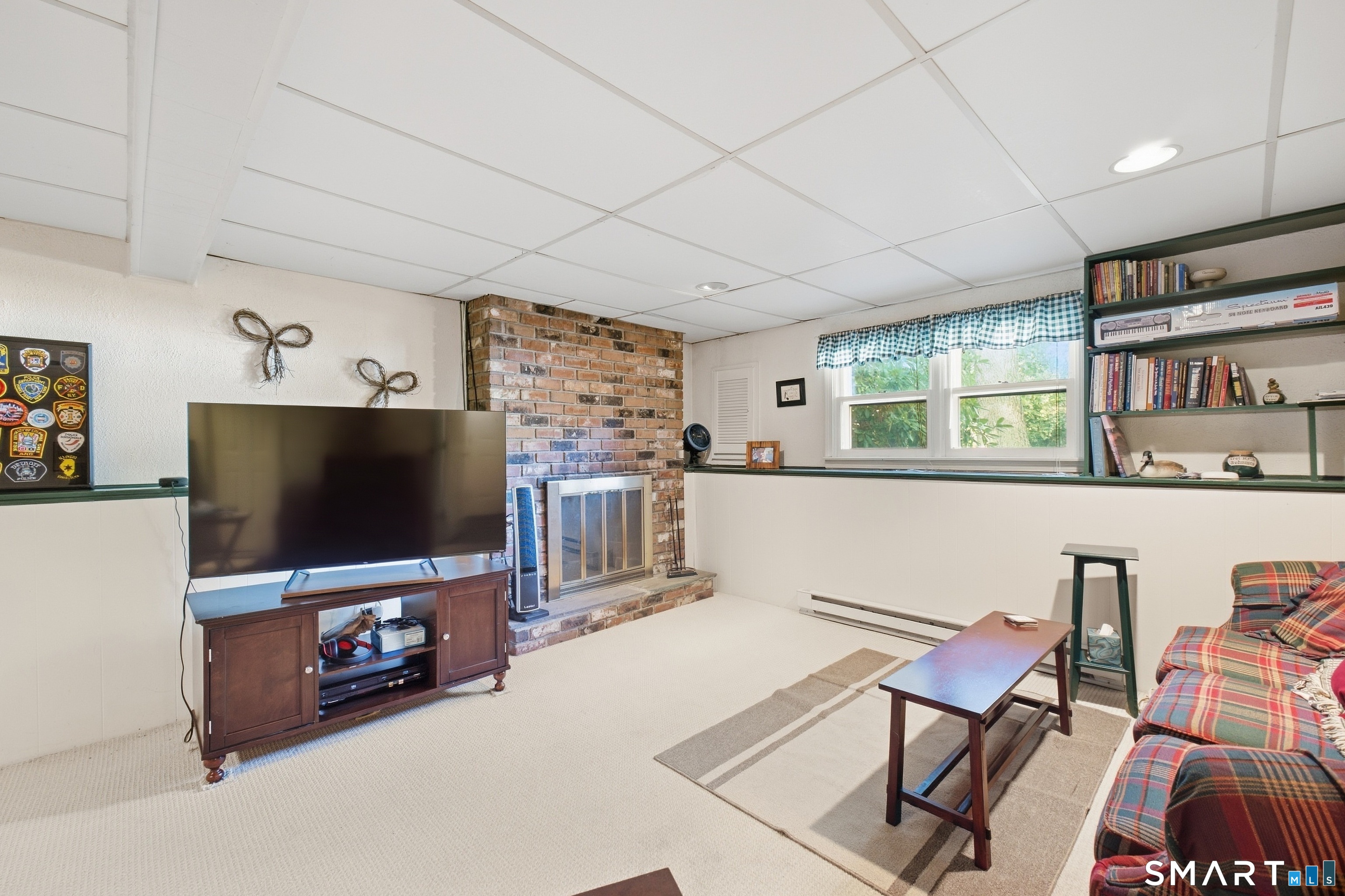 19 Crestwood Drive East Hampton CT 06424