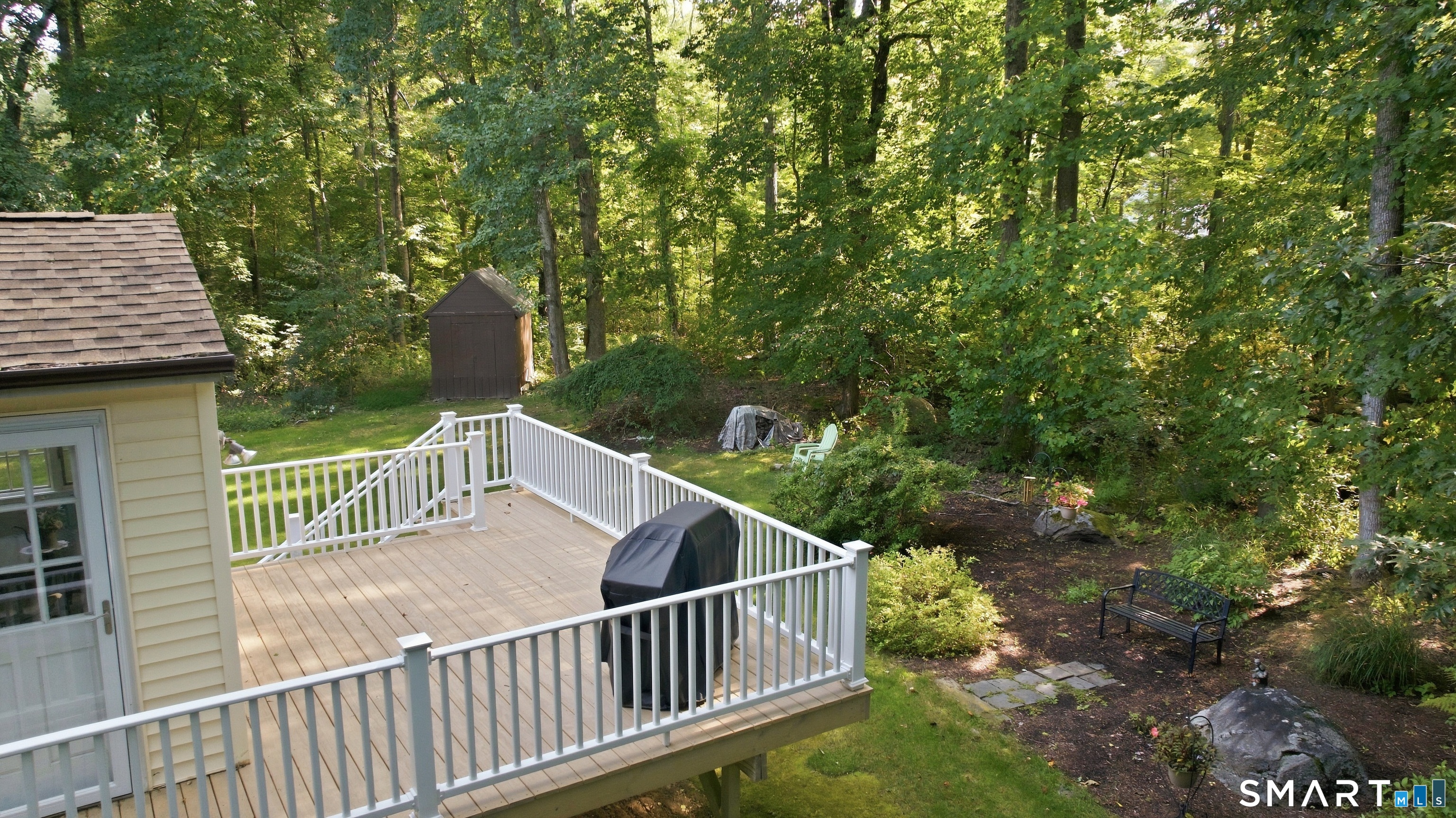 19 Crestwood Drive East Hampton CT 06424