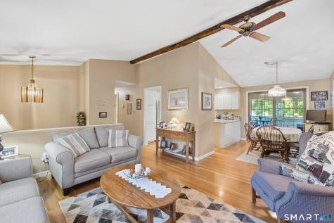 19 Crestwood Drive East Hampton CT 06424