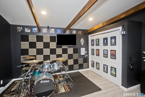 87 Jackson Road Enfield CT 06082