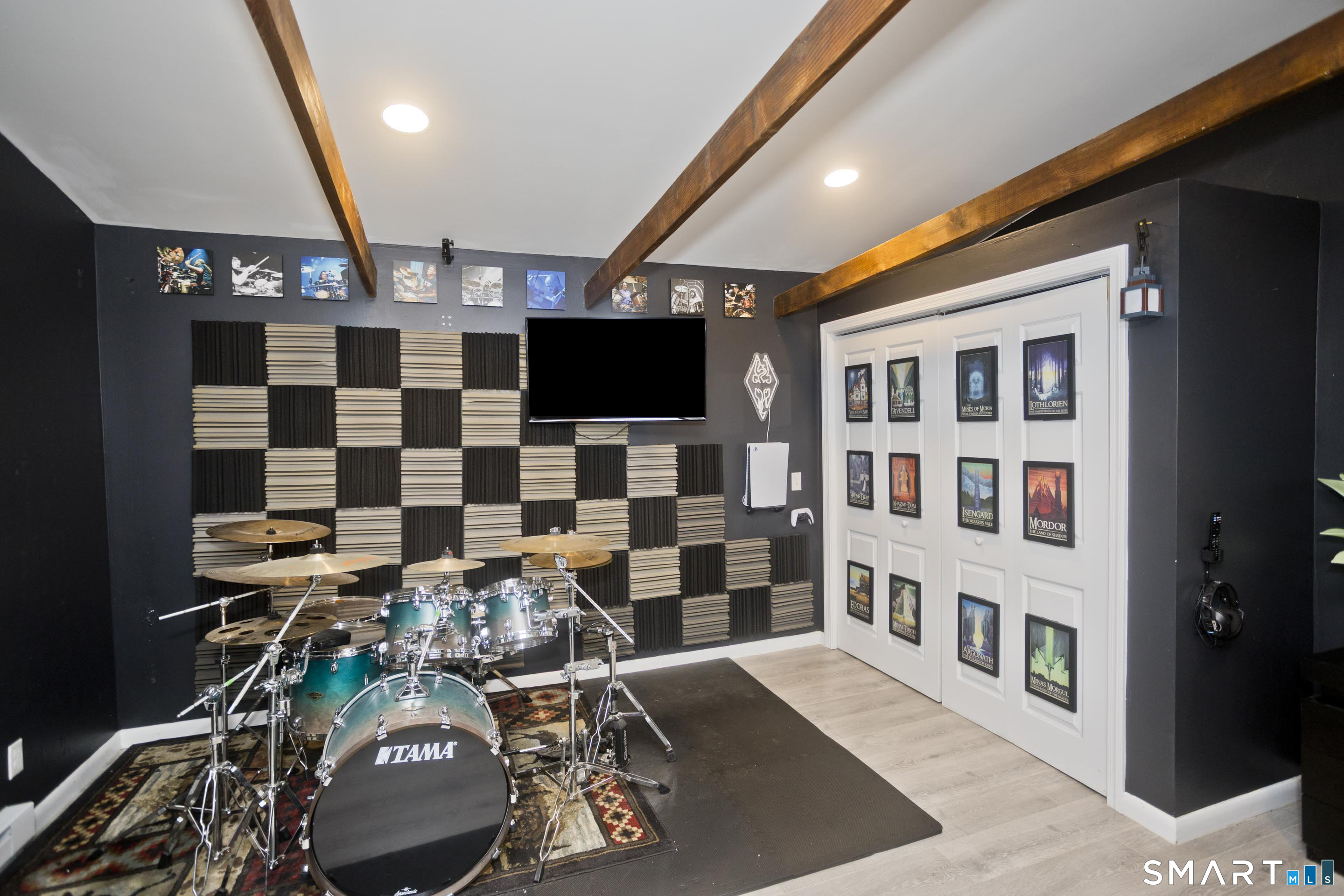87 Jackson Road Enfield CT 06082