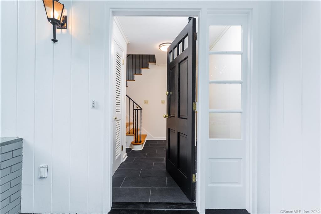 542 Merwins Lane Fairfield CT 06824