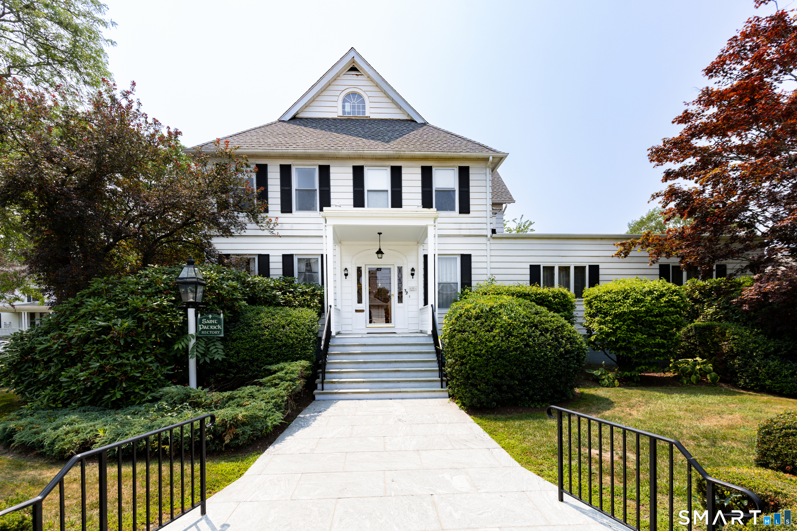 32 East Main Street Stonington CT 06355