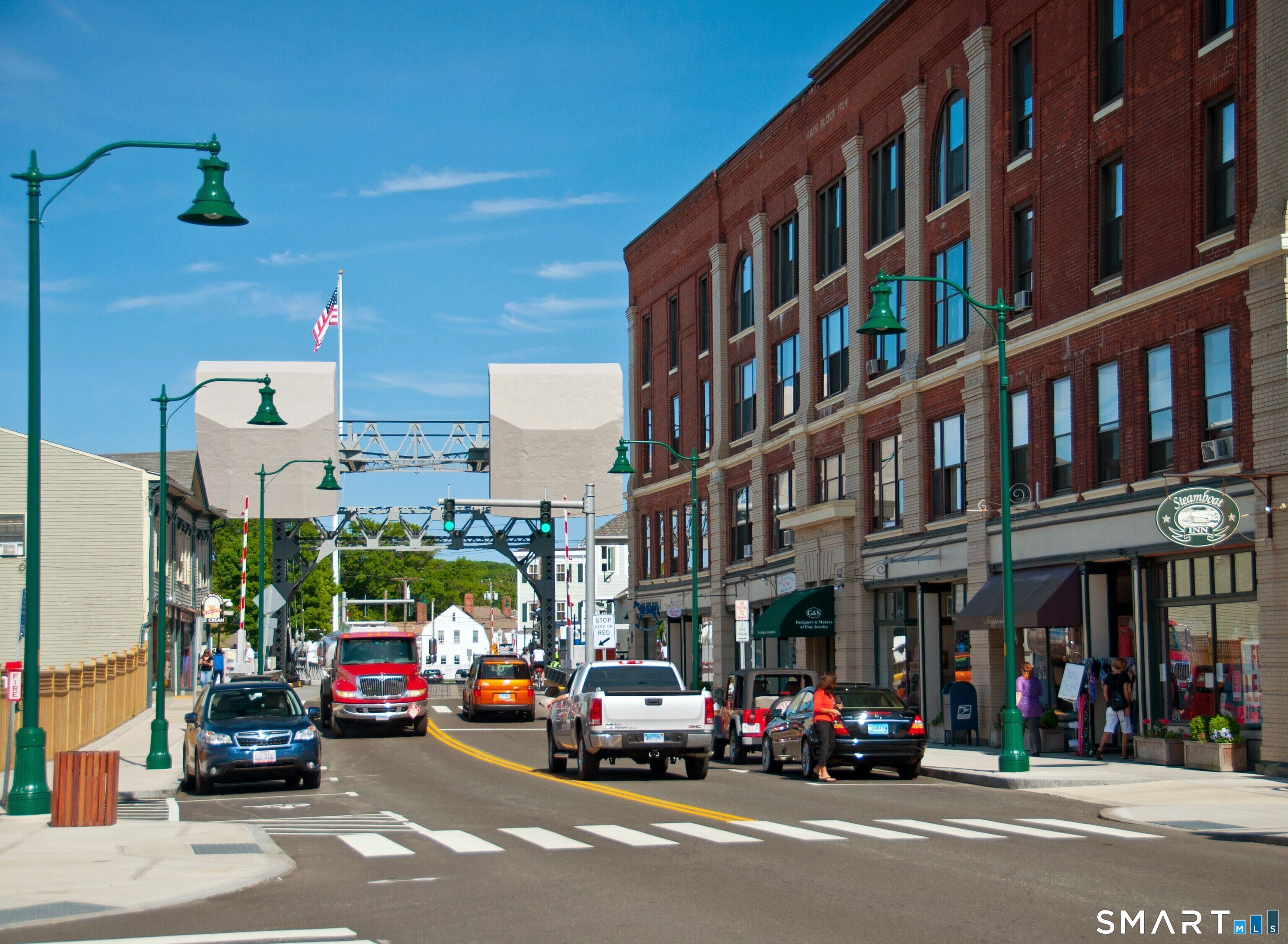 32 East Main Street Stonington CT 06355