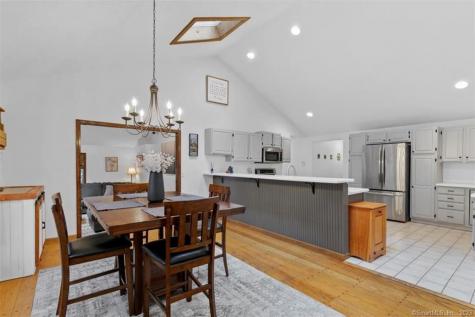 99 Mcdermott Circle Hamden CT 06518