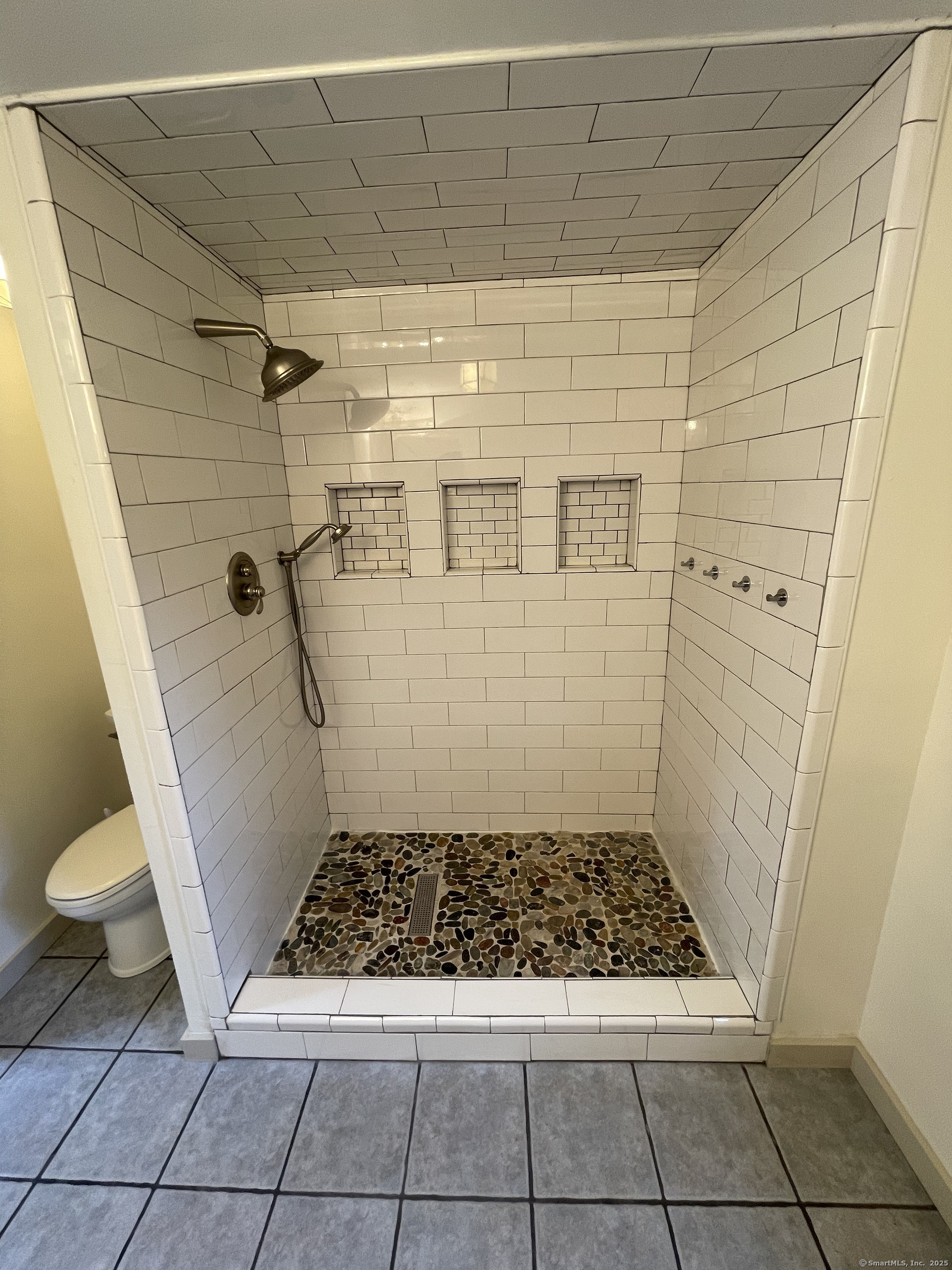 56 North Maple Street Enfield CT 06082